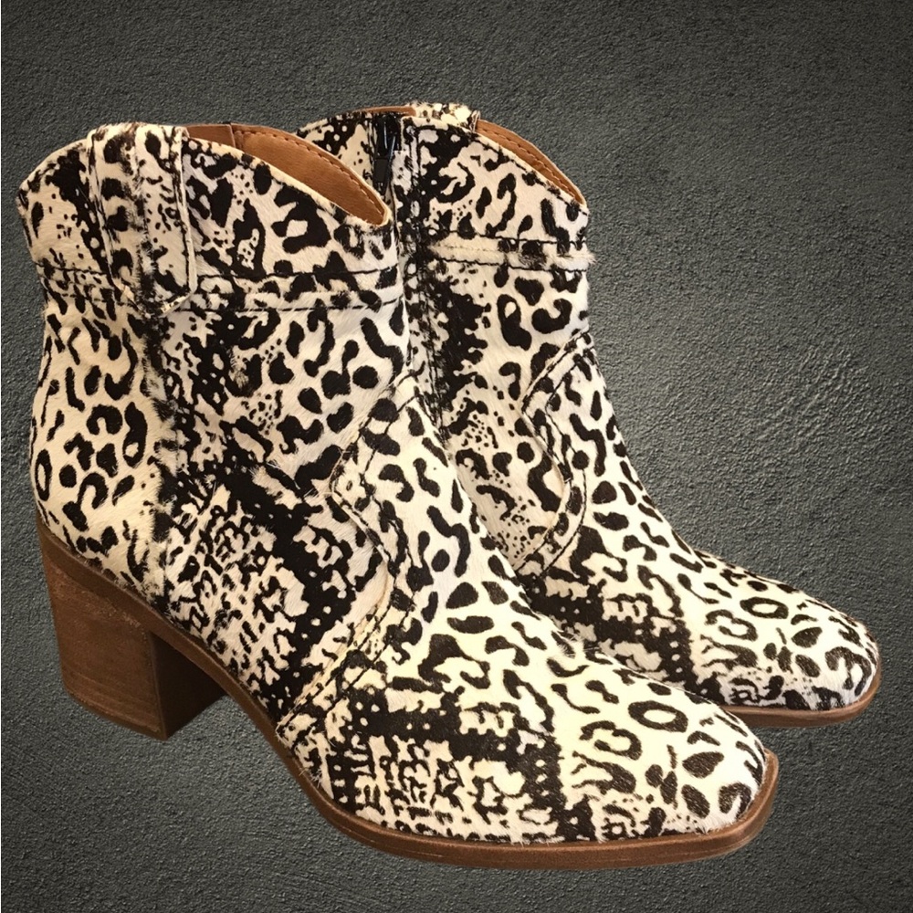 Zodiac Lennon Leopard leather print square toed booties sz‎ 9 EUC